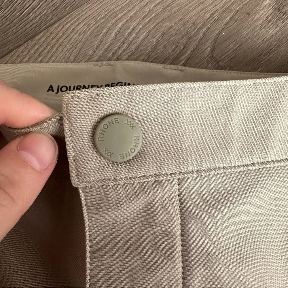 RHONE XXX COMMUTER Men's Cream Pant Chinos size 36x33